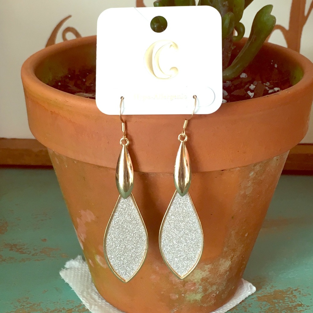 Silver modern dangle earrings